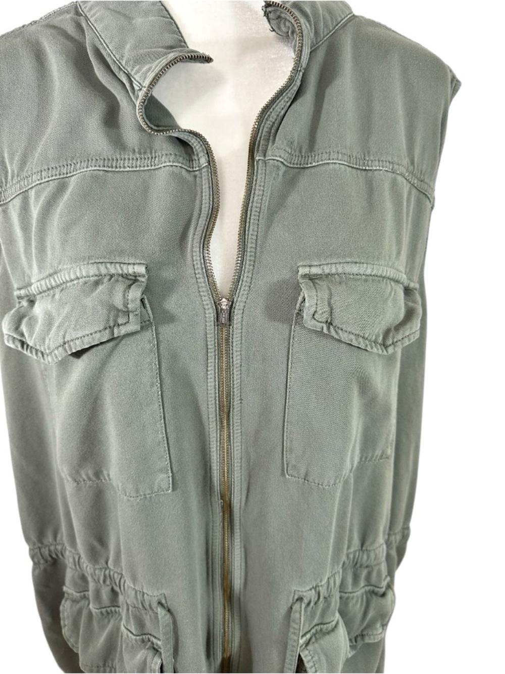Ava & Viv- Olive Green Zip Up Vest- Size 4X - Picture 3 of 7